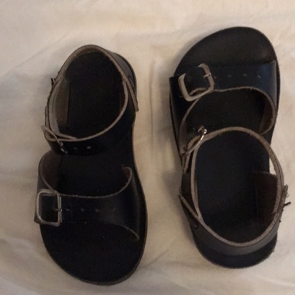 Salt water by hoy sandals blue 7 unisex